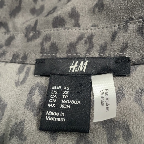 H&M button up shirt - Picture 4 of 4